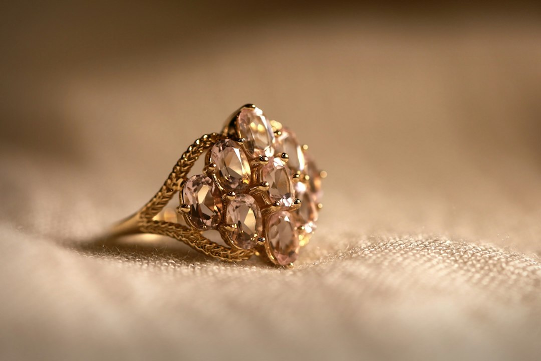 Anillos de compromiso y alianzas